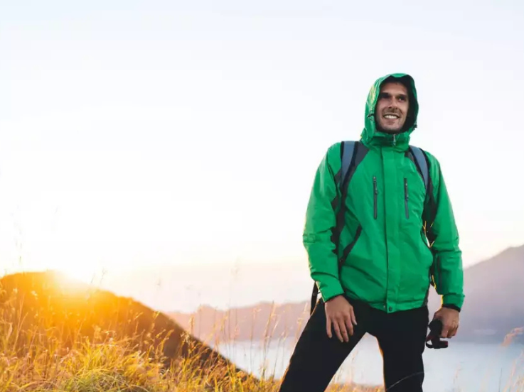 Jak dbać o kurtki softshell z logo, aby zachowały estetyczny wygląd?